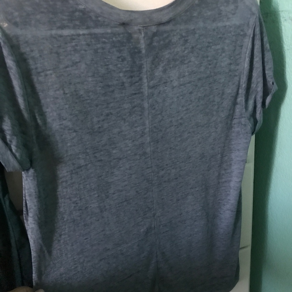 Forever 21 tee - Picture 4 of 5